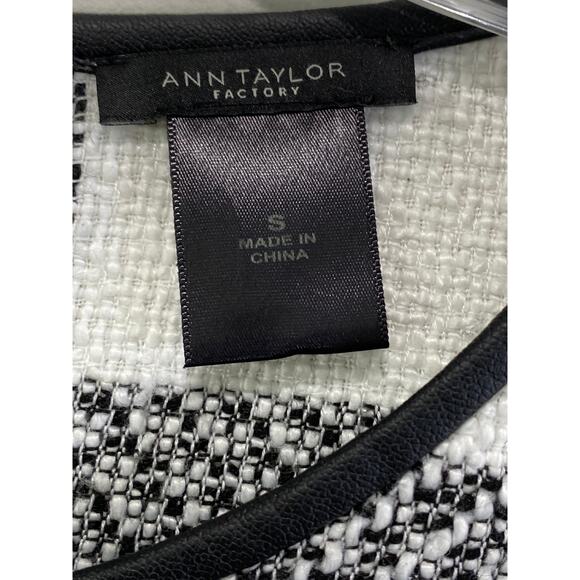 Ann Taylor Windowpane Plaid Boxy Tweed Top Size S Girl Boss Faux Leather Trim - Picture 5 of 7